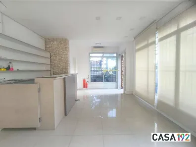 Imóvel Comercial com 2 Quartos para alugar, 200m² no Parque Colonial, São Paulo