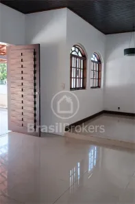 Casa com 4 Quartos à venda, 212m² no Bancários, Rio de Janeiro