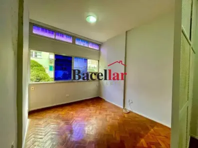 Kitnet com 1 Quarto à venda, 25m² no Copacabana, Rio de Janeiro