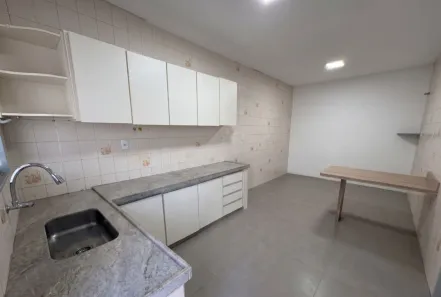 Casa com 5 Quartos à venda, 230m² no Osvaldo Rezende, Uberlândia