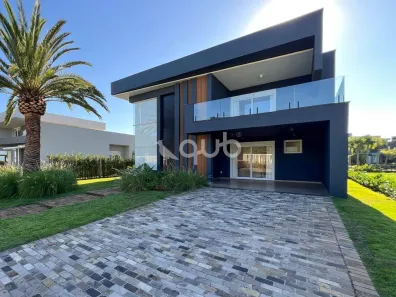 Sobrado com 4 Quartos à venda, 385m² no , Capão da Canoa