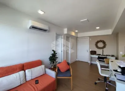 Apartamento com 1 Quarto para alugar, 45m² no Passo da Areia, Porto Alegre