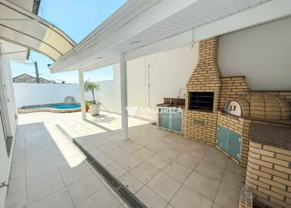 Casa de Condomínio com 3 Quartos para alugar, 300m² no Itapeva, Votorantim