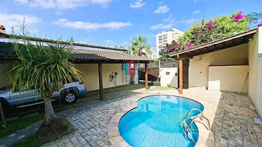 Casa de Condomínio com 4 Quartos para alugar, 240m² no Barra da Tijuca, Rio de Janeiro