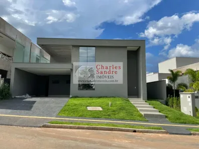 Casa de Condomínio com 4 Quartos à venda, 235m² no Residencial Goiânia Golfe Clube, Goiânia