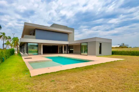 Casa de Condomínio com 5 Quartos para alugar, 620m² no , Porto Feliz