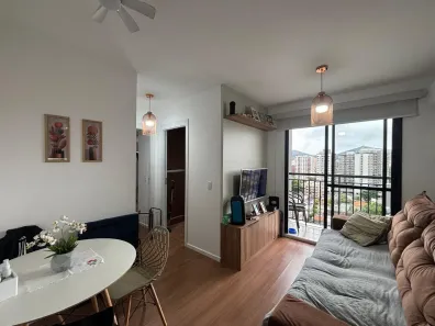 Apartamento com 2 Quartos à venda, 45m² no Del Castilho, Rio de Janeiro