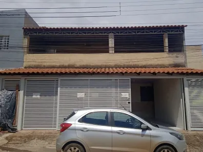 Sobrado com 3 Quartos à venda, 126m² no Samambaia Sul, Brasília