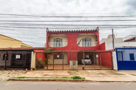 Sobrado com 6 Quartos à venda, 350m² no Taguatinga Norte, Brasília