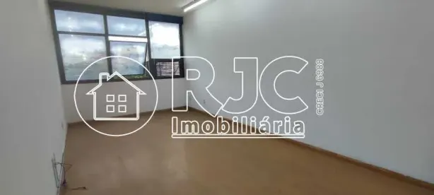 Sala Comercial à venda, 32m² no Vila Isabel, Rio de Janeiro