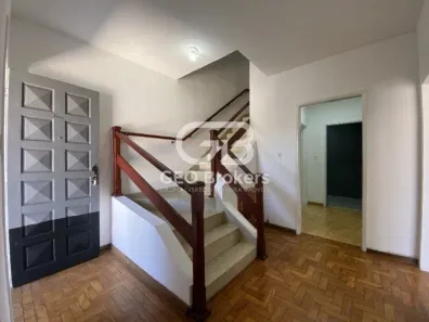 Sobrado com 3 Quartos à venda, 140m² no Parque Brasil, Jacareí