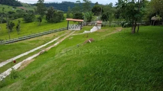 Fazenda/Sítio com 4 Quartos à venda, 90m² no Centro, Paraibuna