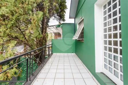 Sobrado com 3 Quartos para venda ou aluguel, 240m² no Jardim das Bandeiras, São Paulo