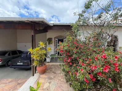Casa com 3 Quartos à venda, 360m² no Santa Amélia, Belo Horizonte