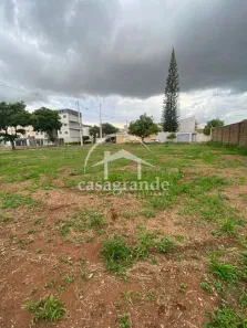 Lote/Terreno para alugar, 360m² no Santa Mônica, Uberlândia