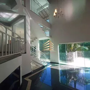 Casa de Condomínio com 3 Quartos para venda ou aluguel, 600m² no Jardim Imperial, Arujá