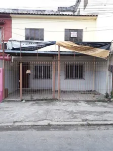 com 2 Quartos para alugar, 39m² no Centro, Nilópolis