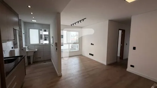 Apartamento com 3 Quartos para alugar, 60m² no Champagnat, Londrina