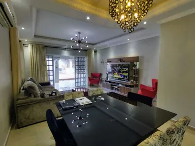 Casa com 3 Quartos à venda, 254m² no Caiçara, Praia Grande