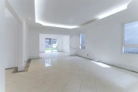 Sobrado com 4 Quartos para venda ou aluguel, 330m² no Santo Amaro, São Paulo