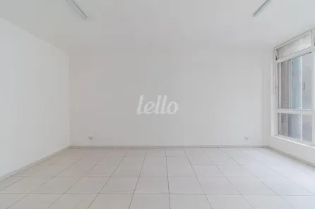 Sala Comercial para alugar, 32m² no Liberdade, São Paulo