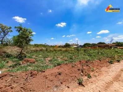 Lote/Terreno à venda, 360m² no Jardim Candidés, Divinópolis