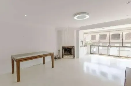 Apartamento com 3 Quartos para alugar, 125m² no Moinhos de Vento, Porto Alegre