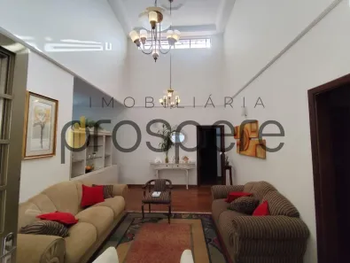 Casa com 4 Quartos à venda, 220m² no Bosque, Presidente Prudente