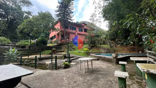 Fazenda/Sítio com 3 Quartos à venda, 800m² no Centro, Guapimirim