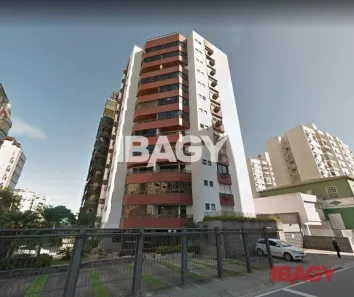 Apartamento com 3 Quartos para alugar, 132m² no Centro, Florianópolis