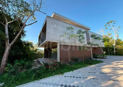 Casa à venda, 406m² no Praia do Estaleiro, Balneário Camboriú