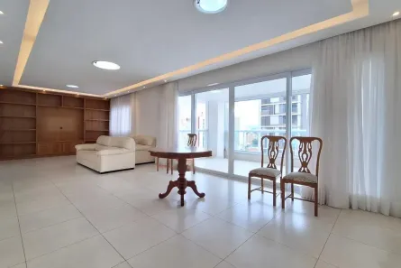 Apartamento com 3 Quartos à venda, 186m² no Vila Hamburguesa, São Paulo