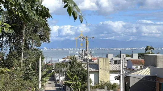 Casa com 2 Quartos à venda, 135m² no Sambaqui, Florianópolis