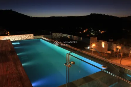 Casa de Condomínio com 4 Quartos à venda, 690m² no Córrego Grande, Florianópolis