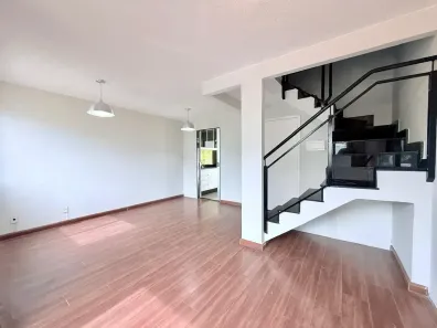 Casa de Condomínio com 3 Quartos para alugar, 74m² no Jardins Mangueiral, Brasília
