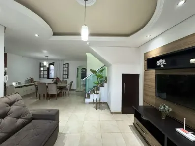 Casa com 3 Quartos à venda, 350m² no Parque Riacho das Pedras 2ª Seção, Contagem