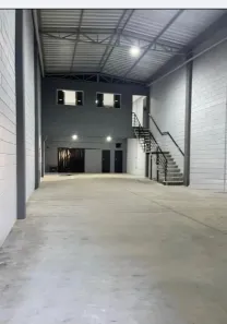 Galpão/Depósito/Armazém para alugar, 290m² no Jardim Piazza di Roma, Sorocaba