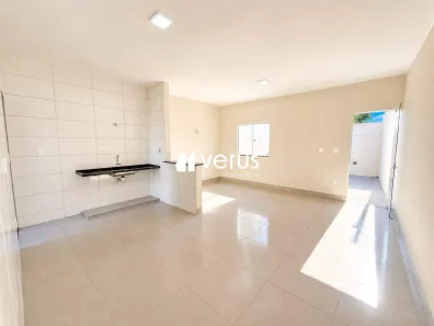 Casa com 2 Quartos à venda, 60m² no Jardim Ipanema, Uberlândia