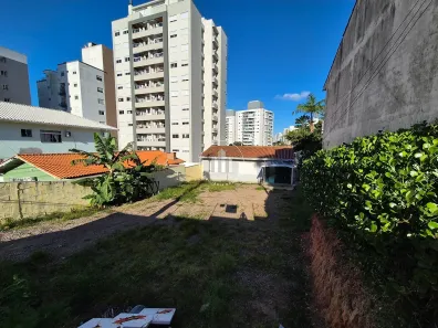 Casa com 2 Quartos à venda, 72m² no Barreiros, São José