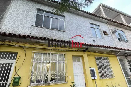 Casa de Condomínio com 2 Quartos à venda, 90m² no Benfica, Rio de Janeiro