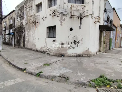 Prédio Comercial à venda, 350m² no Estuário, Santos