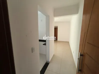 Apartamento com 2 Quartos para alugar, 60m² no Santa Mônica, Uberlândia