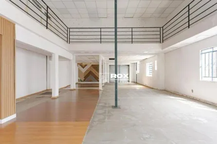 Ponto Comercial à venda, 688m² no Parolin, Curitiba