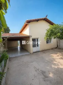 Casa com 4 Quartos à venda, 200m² no Alto São João, Montes Claros