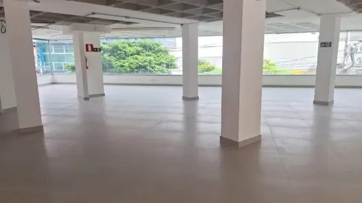 Ponto Comercial para alugar, 280m² no Cinquentenário, Belo Horizonte