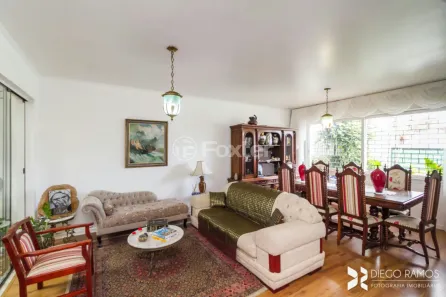 Casa com 4 Quartos à venda, 159m² no Guarujá, Porto Alegre