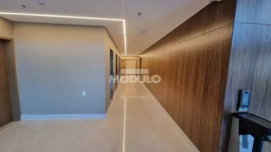 Ponto Comercial para alugar, 141m² no Jardim Karaíba, Uberlândia