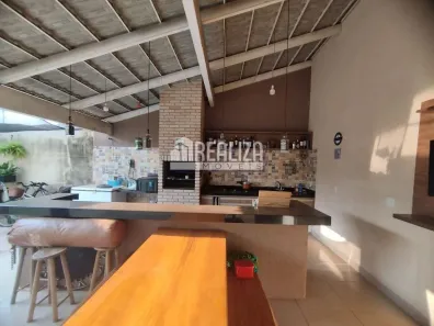 Casa com 3 Quartos à venda, 167m² no Jardim Itália II, Uberaba