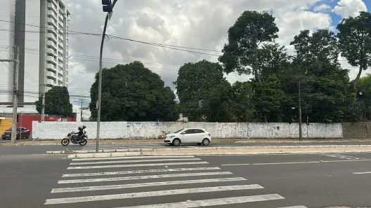 para alugar, 880m² no Ininga, Teresina