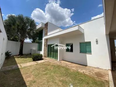 Casa com 3 Quartos para alugar, 220m² no Cidade Jardim, Uberlândia